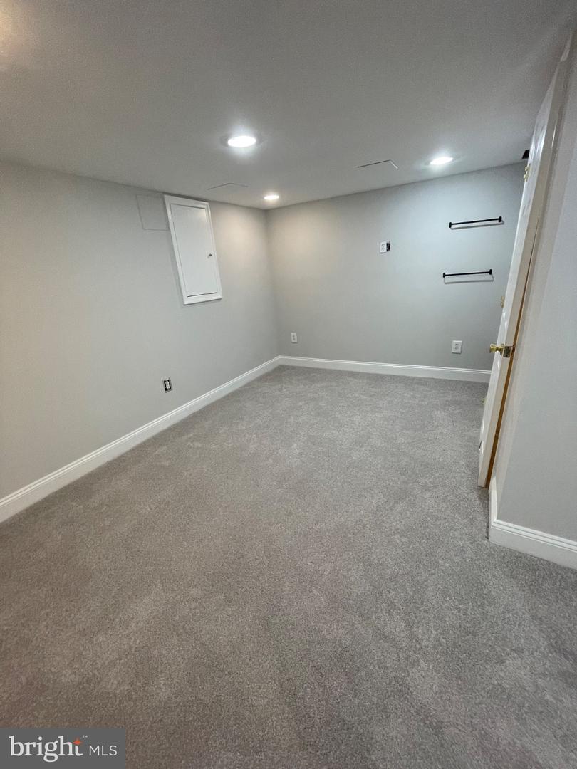 310 Ripka St Property Photo 18