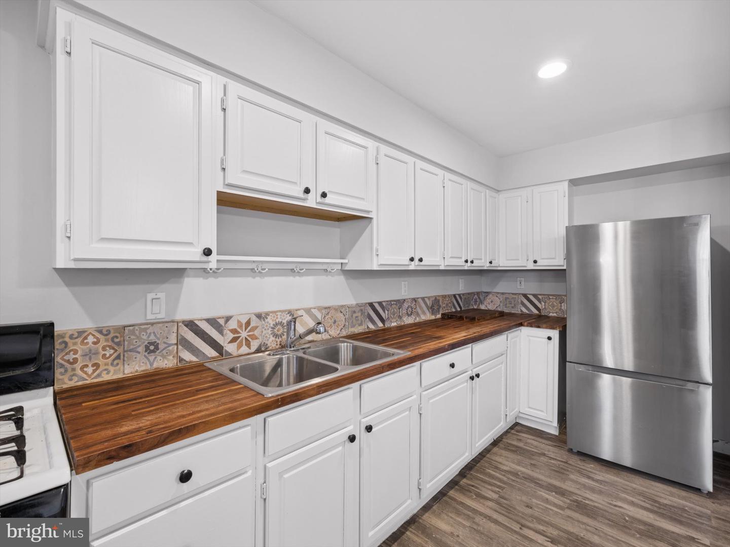 310 Ripka St Property Photo 18