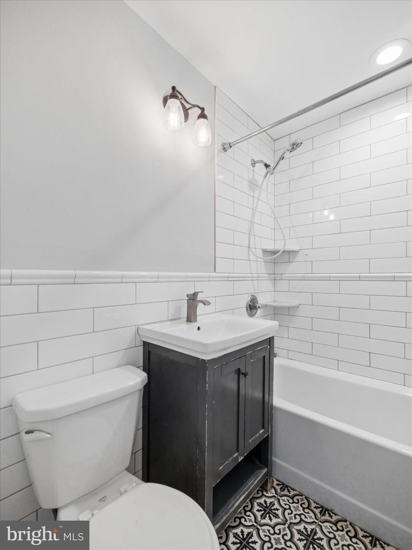 310 Ripka St Property Photo 24