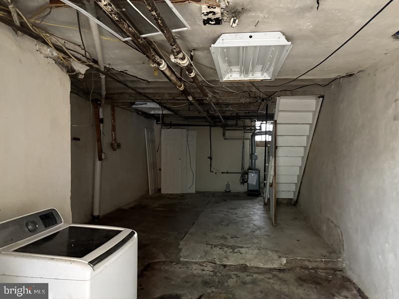 5963 Palmetto St Property Photo 13