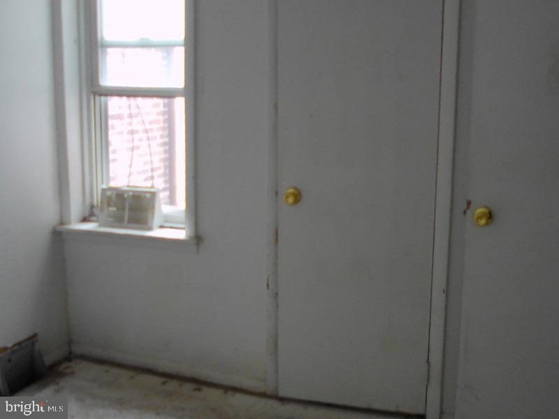 539 E Walnut Ln Property Photo 12