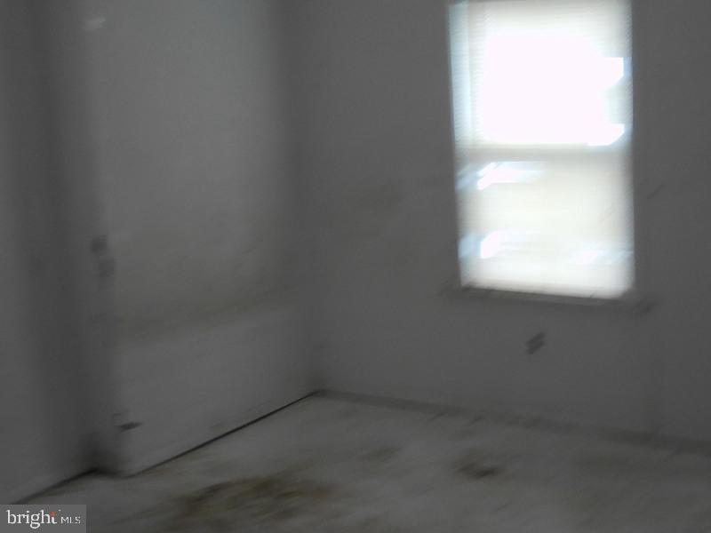 539 E Walnut Ln Property Photo 13
