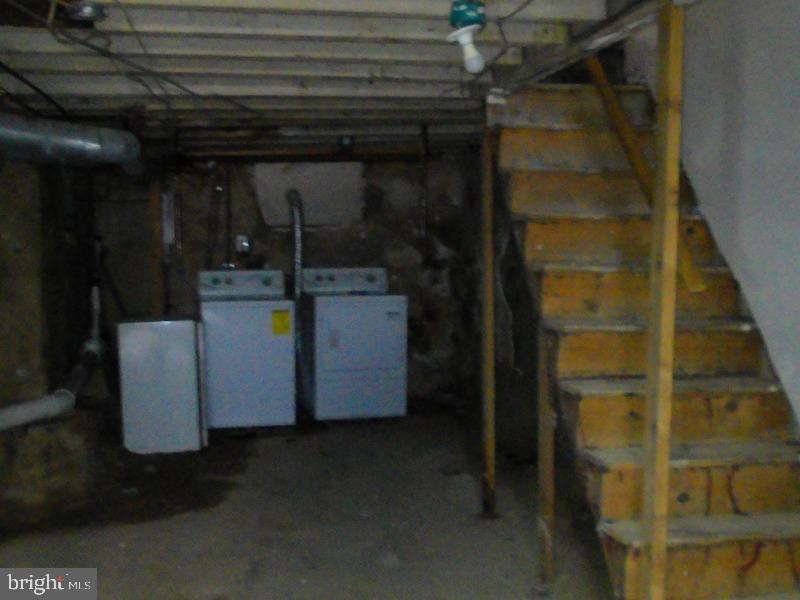 539 E Walnut Ln Property Photo 14