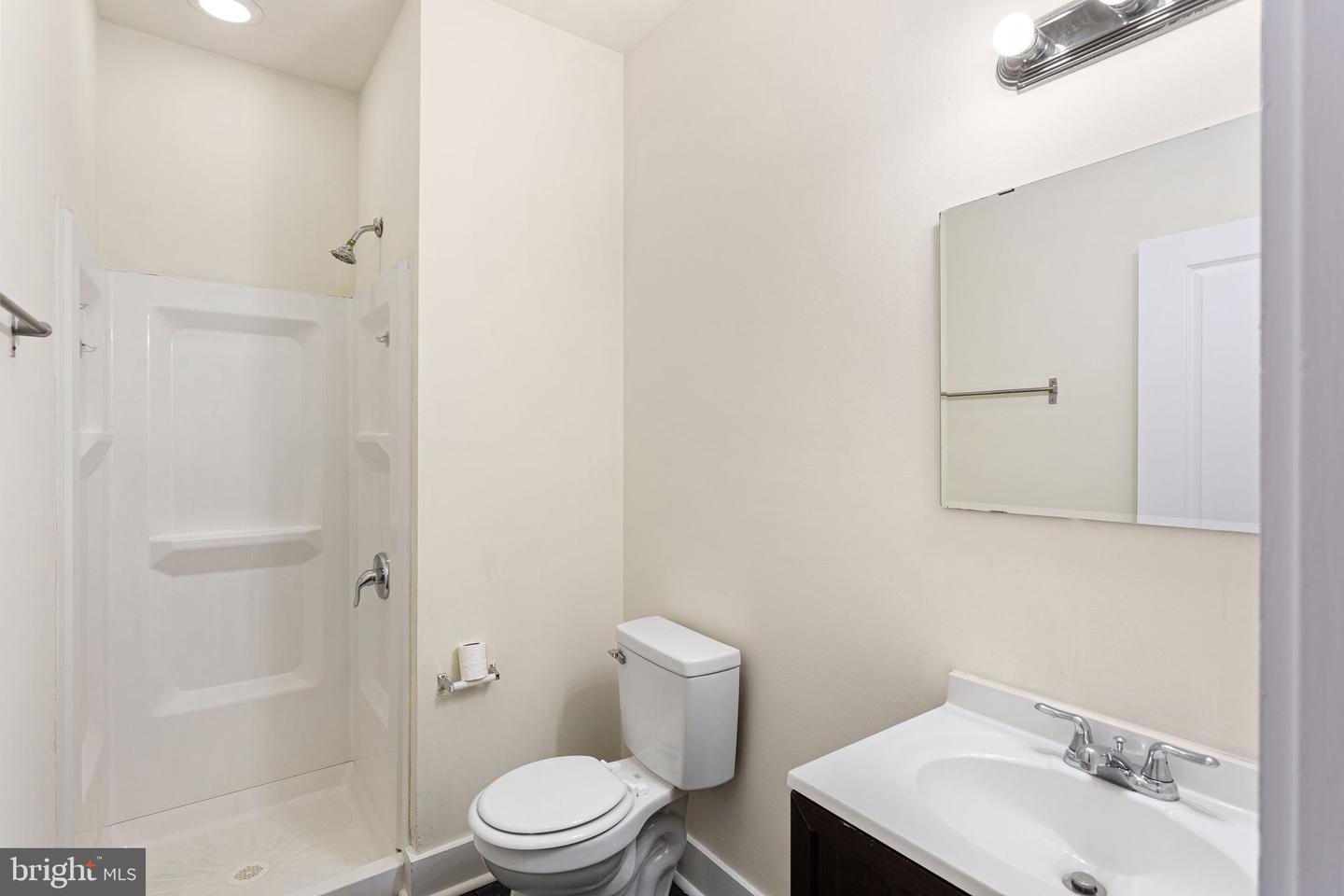 1921 N Gratz St Property Photo 13