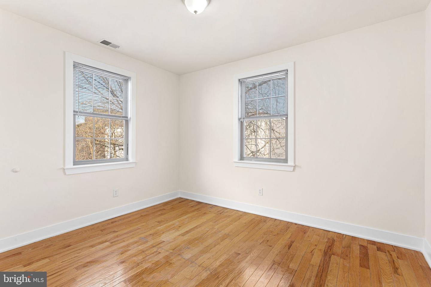 1921 N Gratz St Property Photo 14