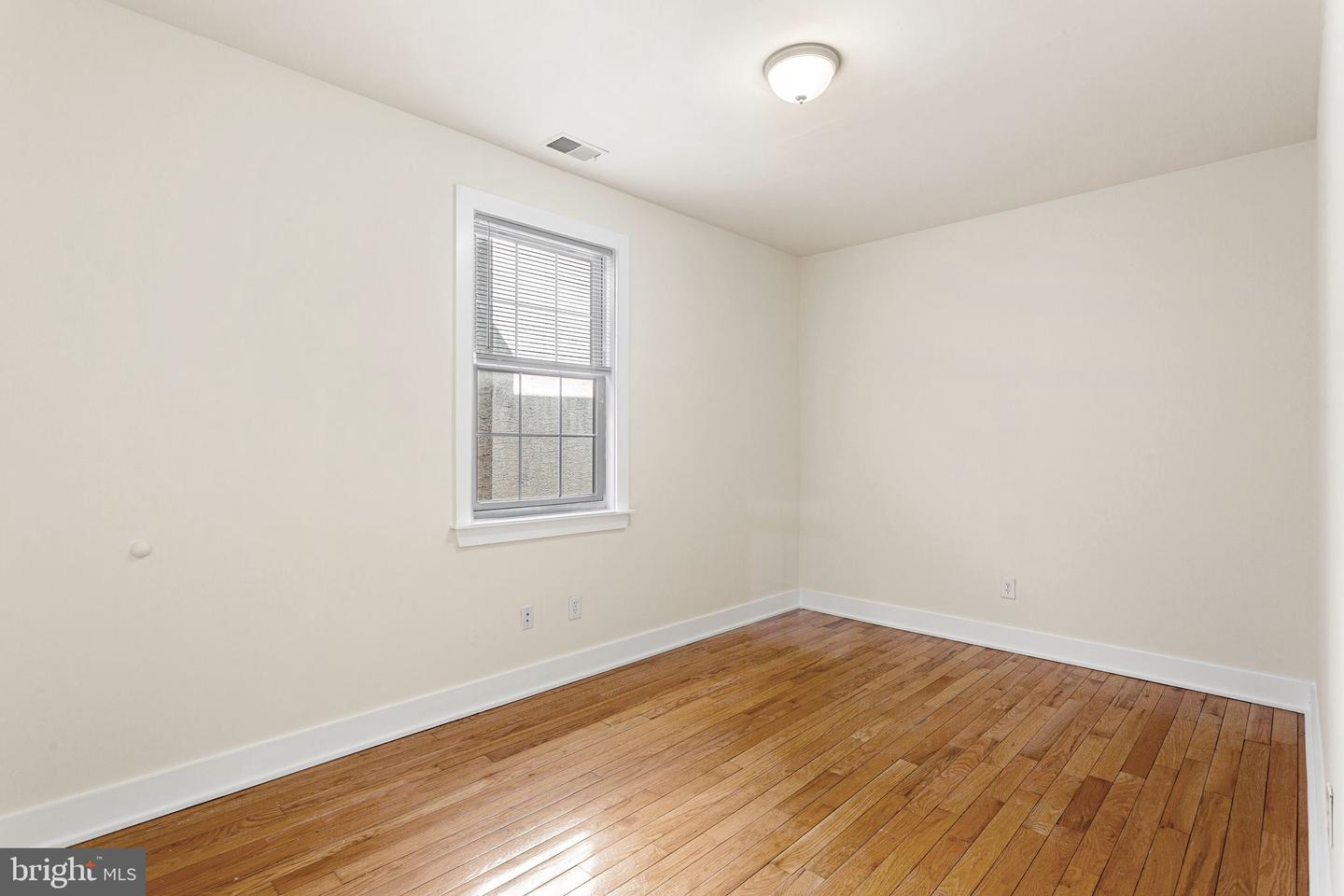 1921 N Gratz St Property Photo 17