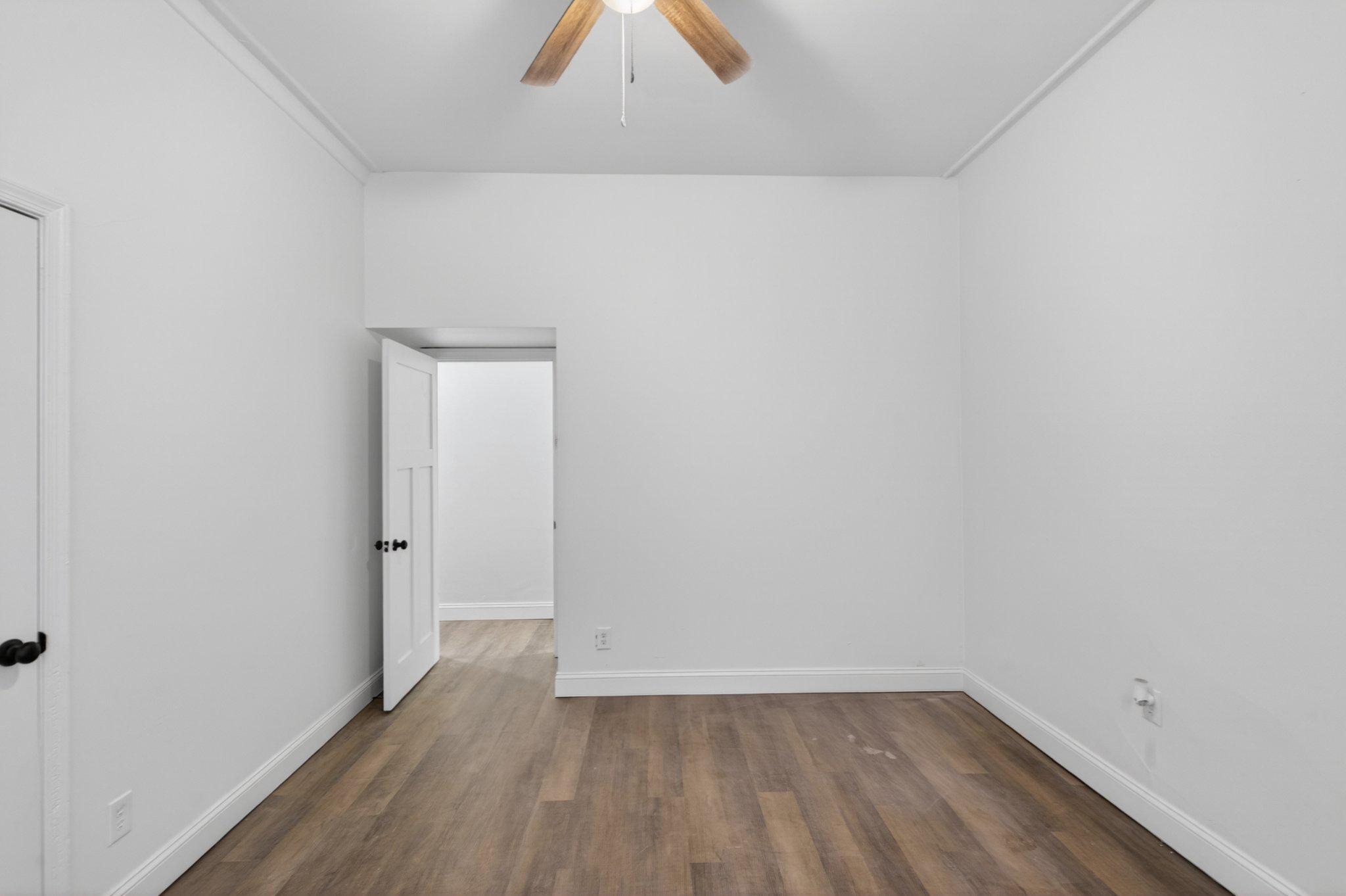 4733 Cedar Ave Property Photo 17