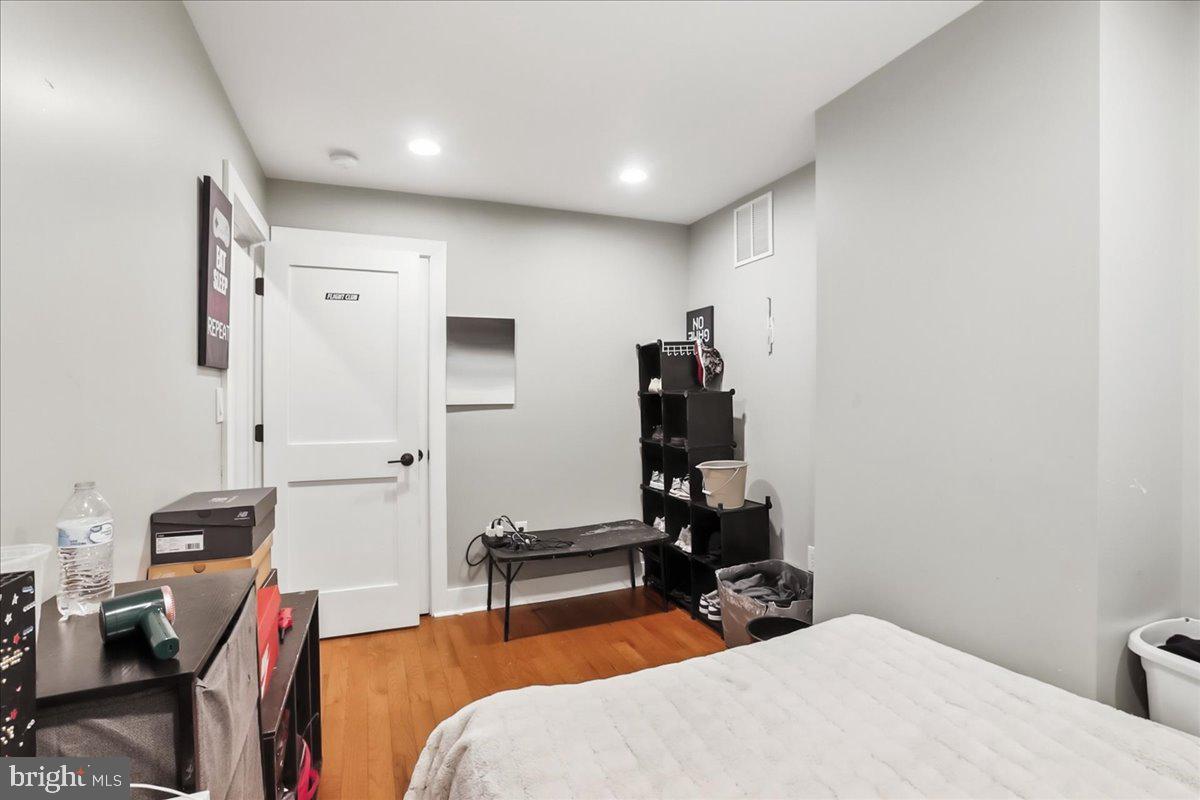 4125 Parrish St Property Photo 17