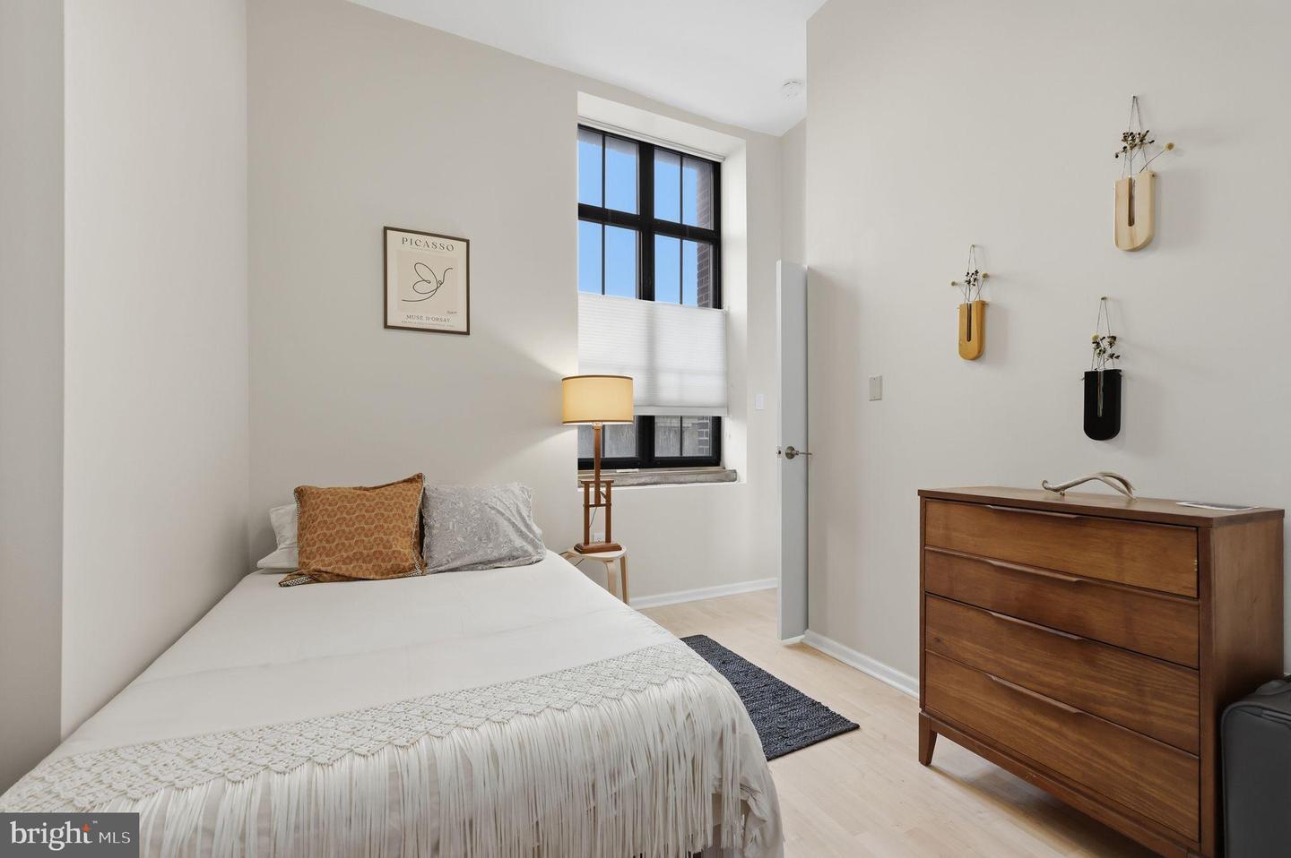 1601-00 Spring Garden St #207 Property Photo 8