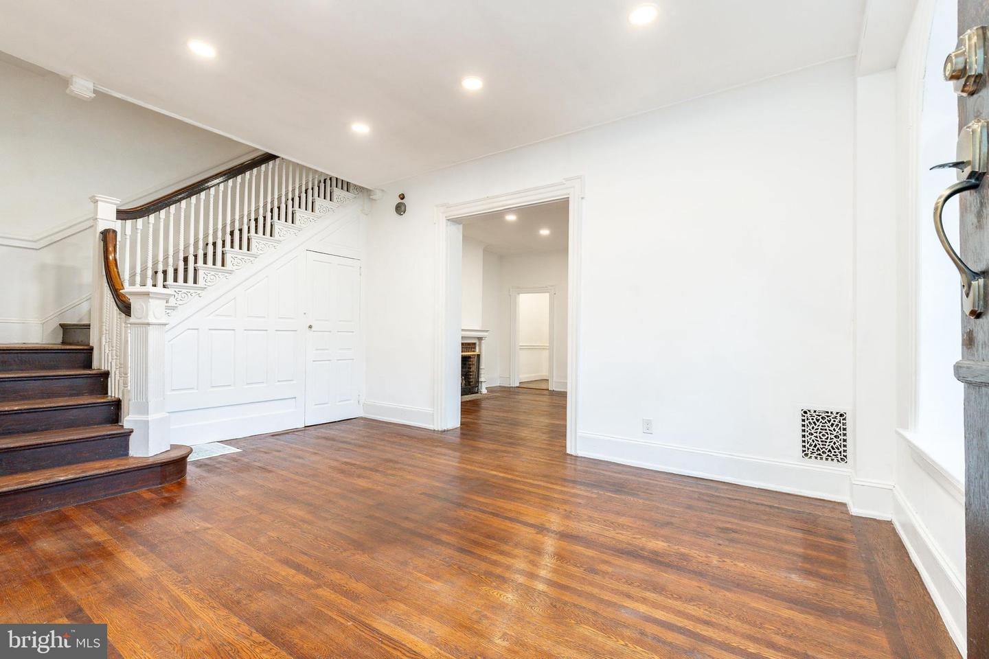6623 Mccallum St Property Photo 11