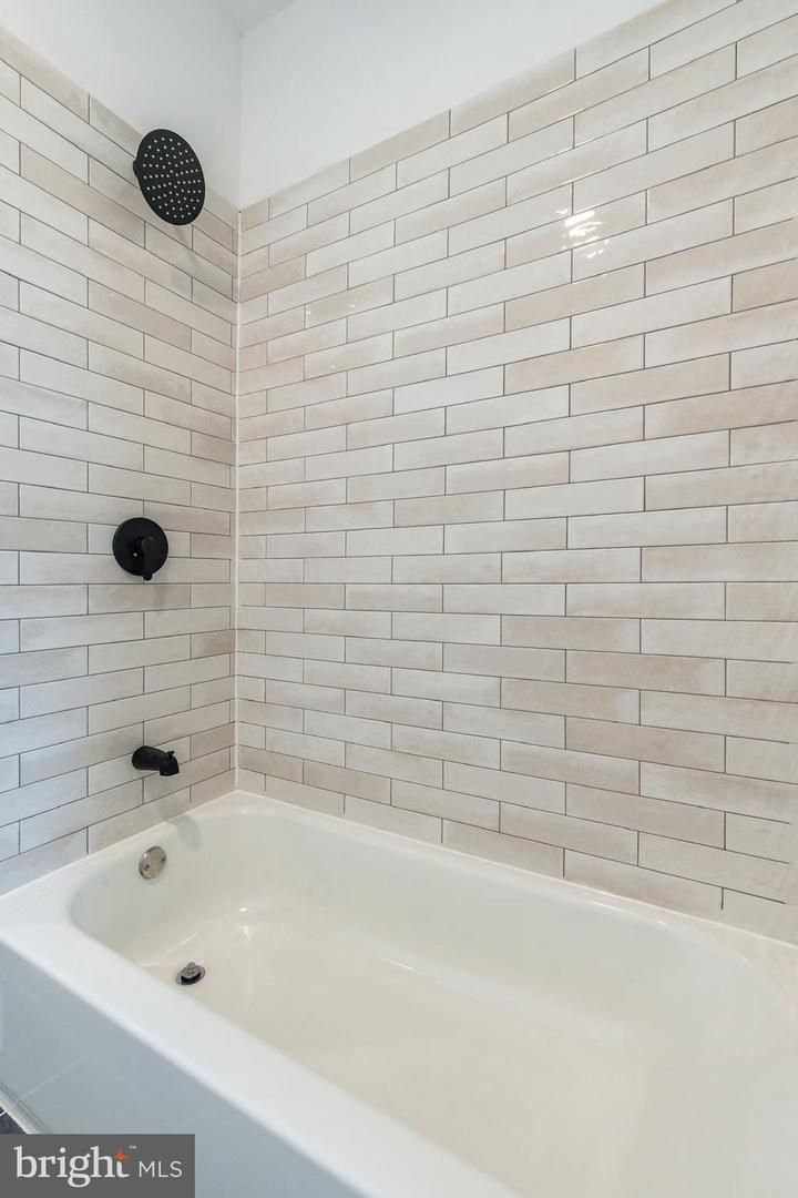 6623 Mccallum St Property Photo 30