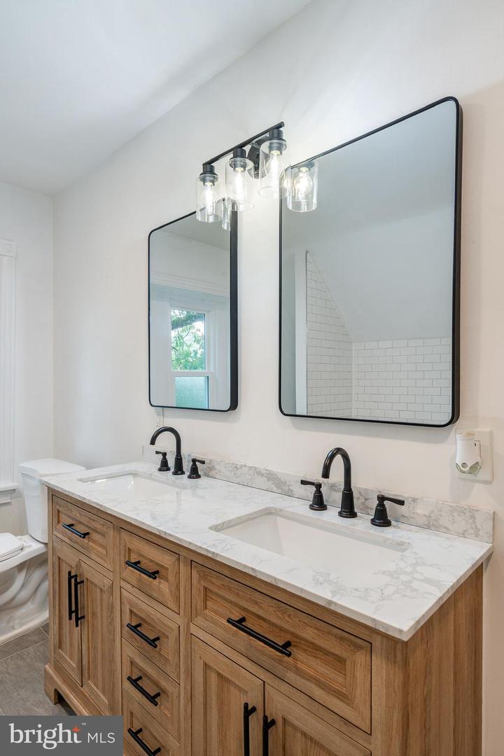 6623 Mccallum St Property Photo 43