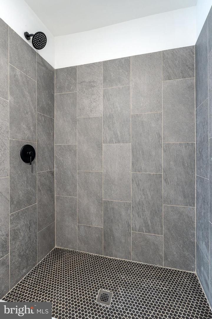 6623 Mccallum St Property Photo 46