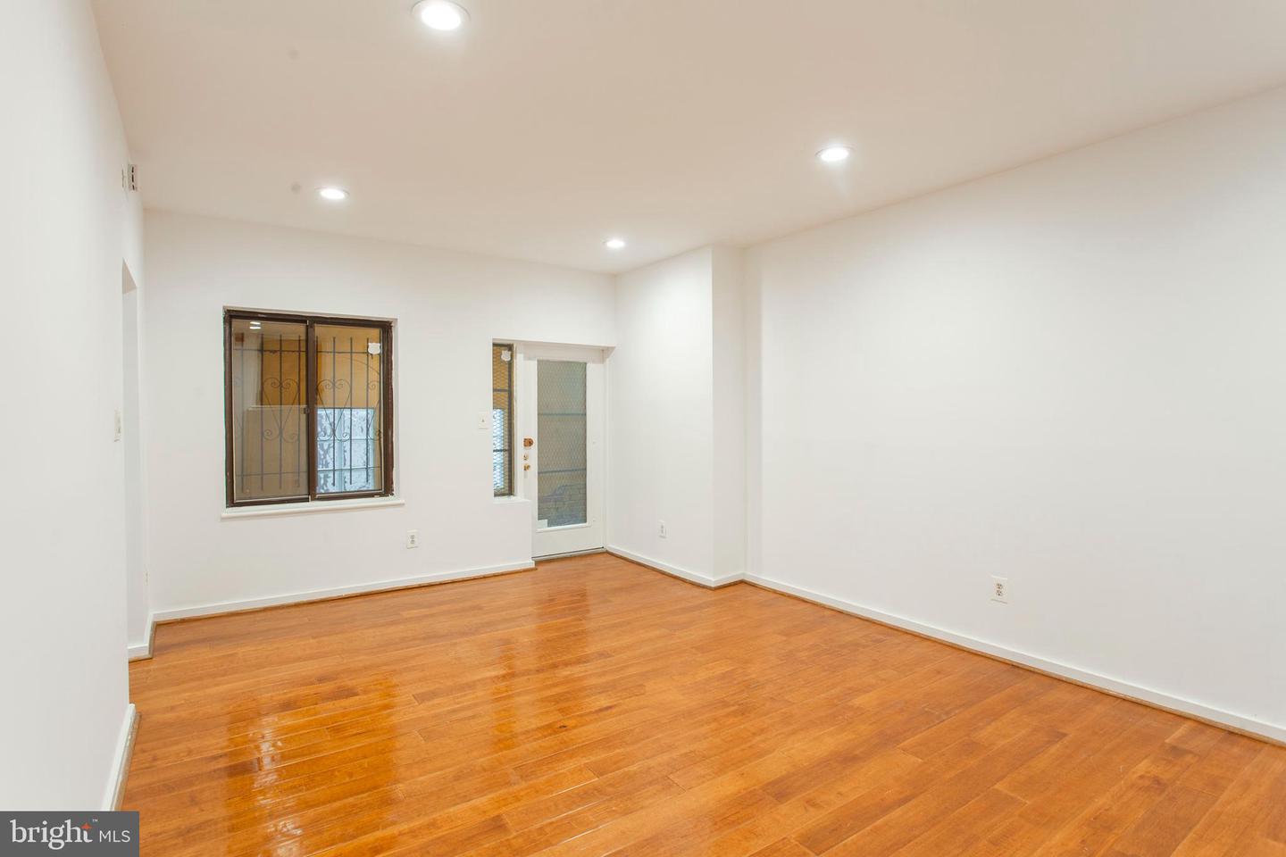1035 Spruce St #106 Property Photo 12