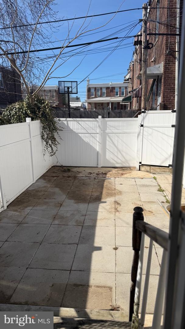 6030 Walker St Property Photo 10