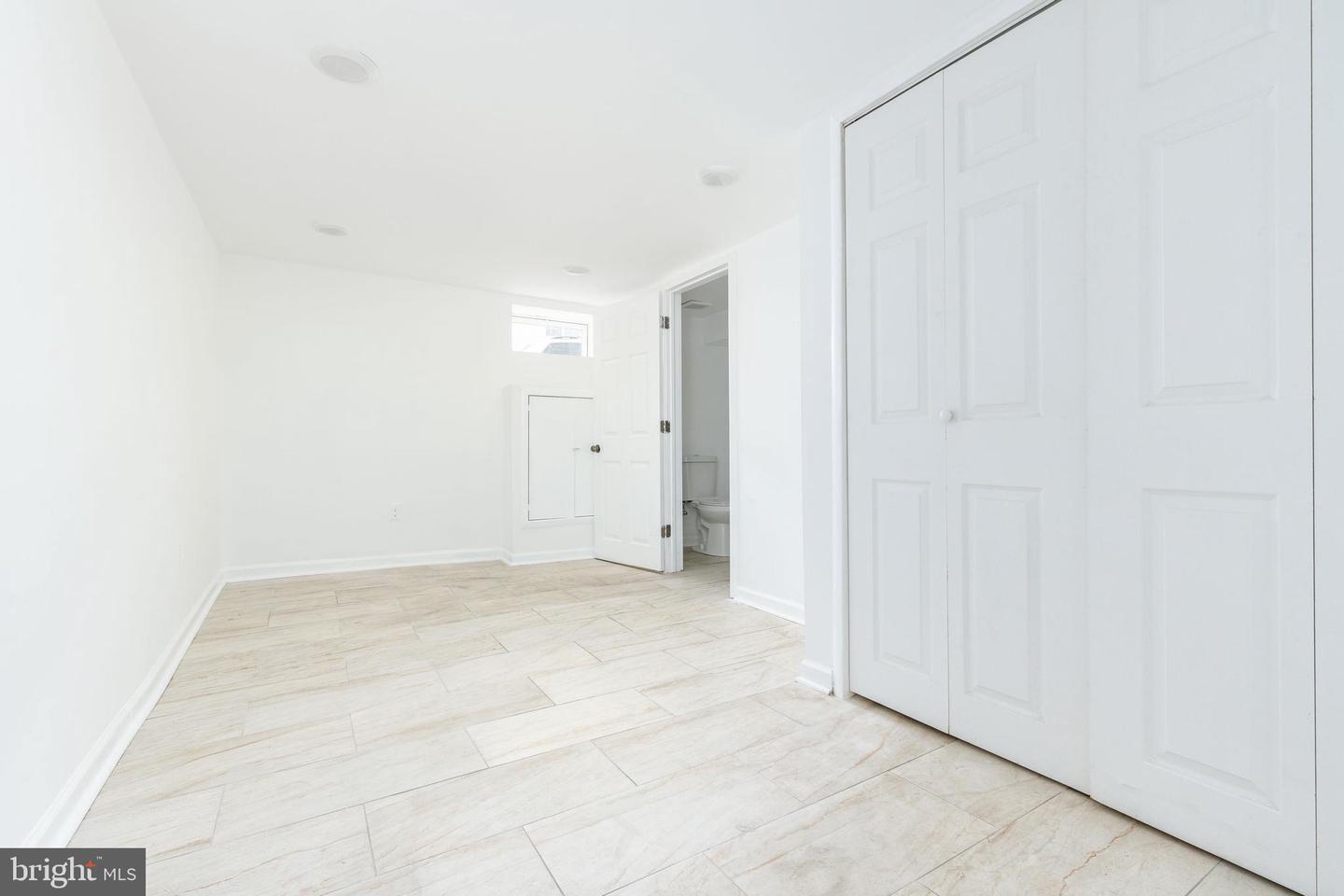 2726 Edgemont St Property Photo 11