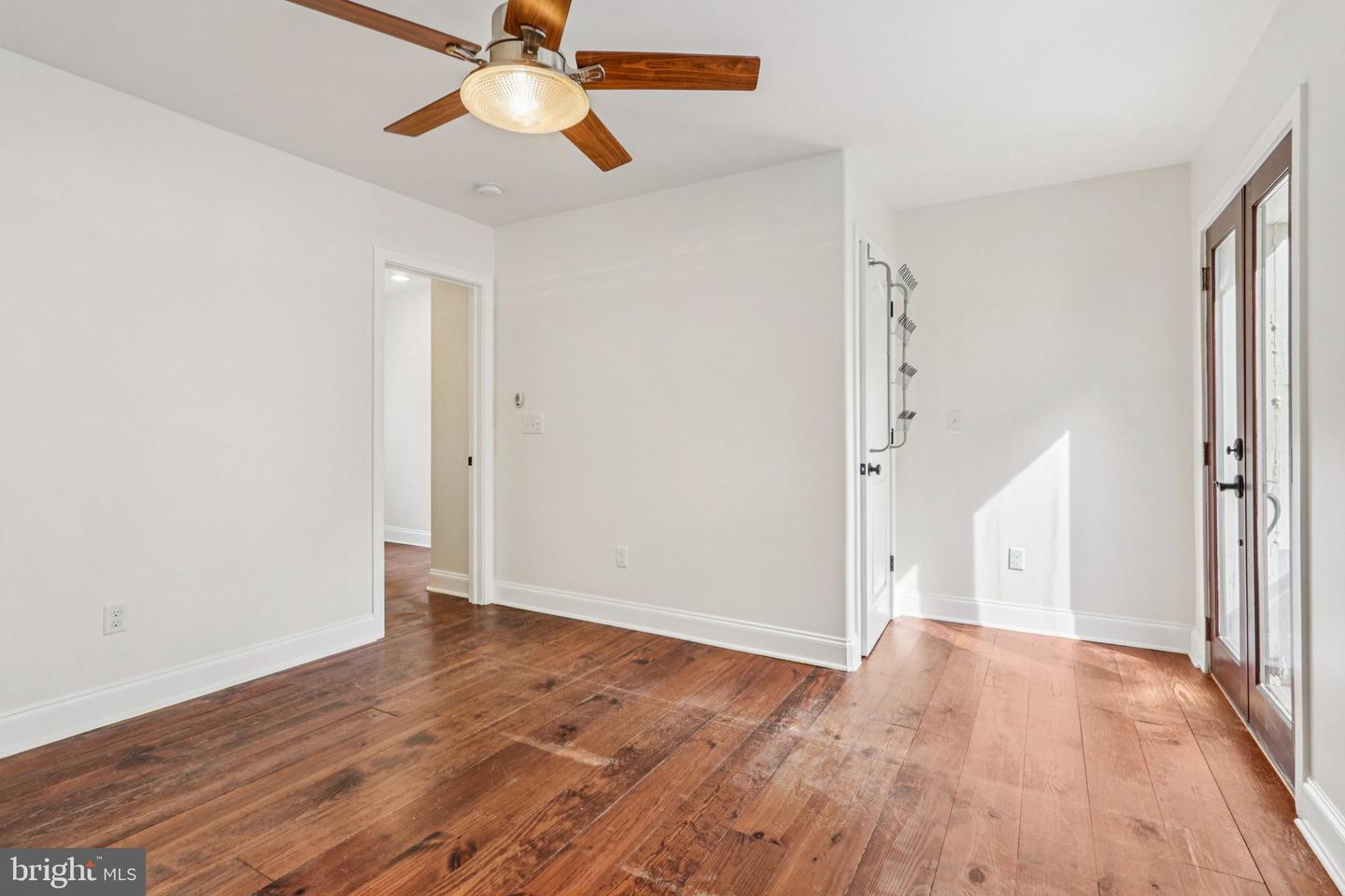 233 Brown St #3 Property Photo 15