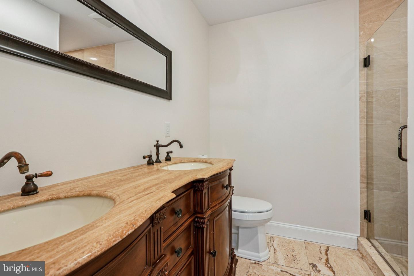233 Brown St #3 Property Photo 17