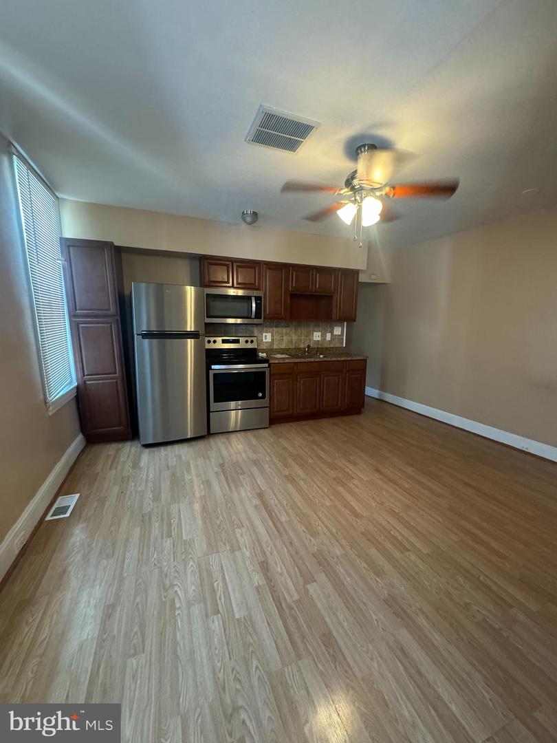 900 S 5TH ST
