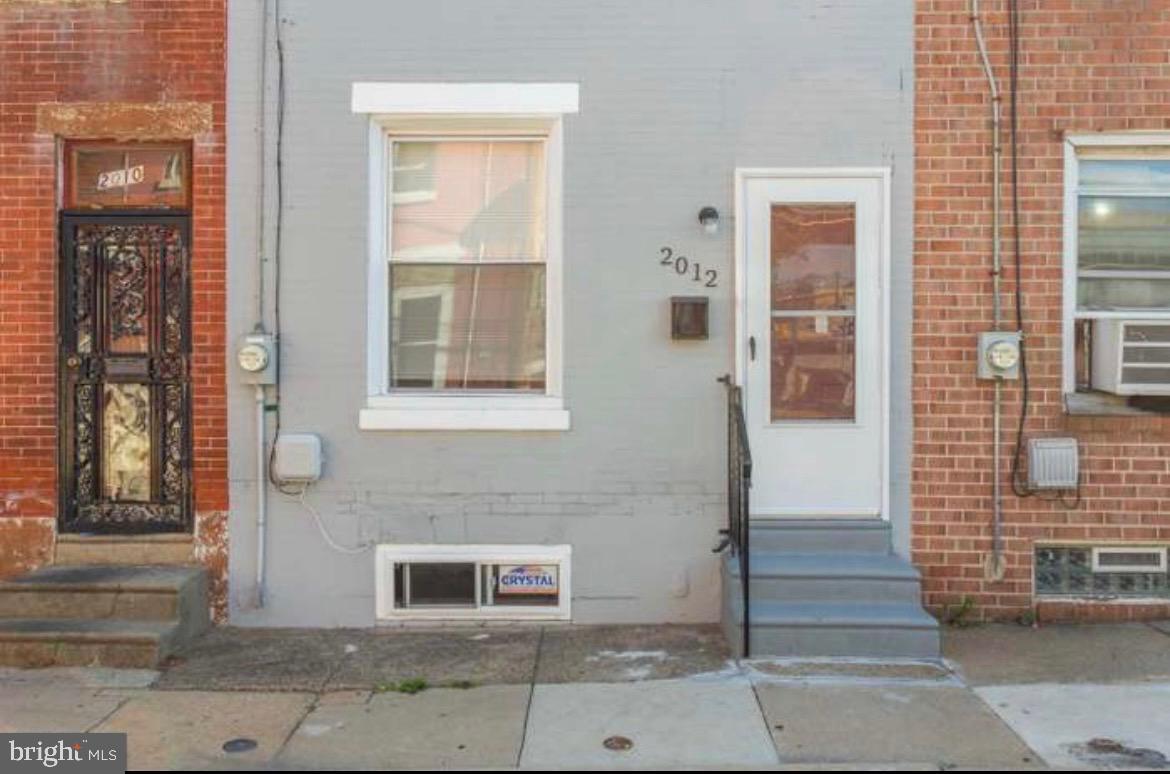 2012 Newcomb St Property Photo 1