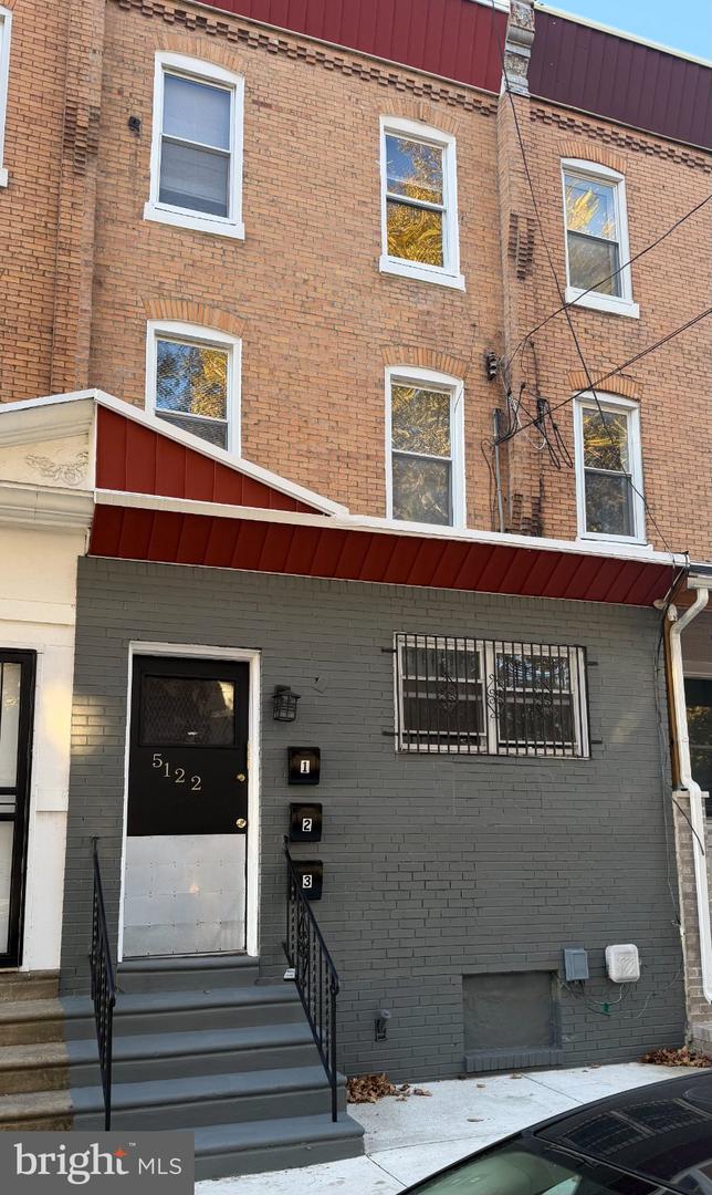 5122 Arch St Property Photo 1