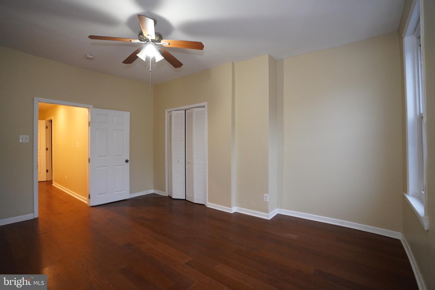 2512 N Front St Property Photo 15