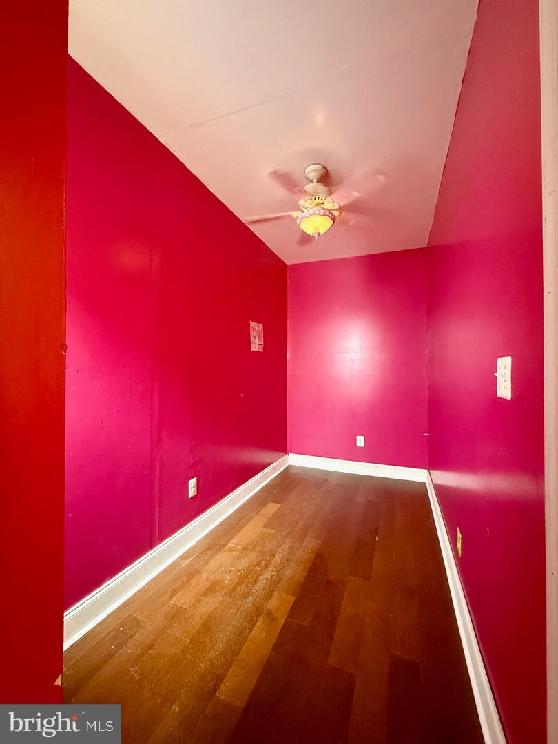 2512 N Front St Property Photo 22