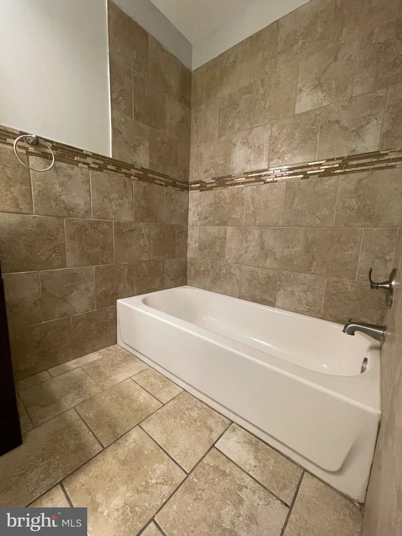5020 Beaumont Property Photo 4