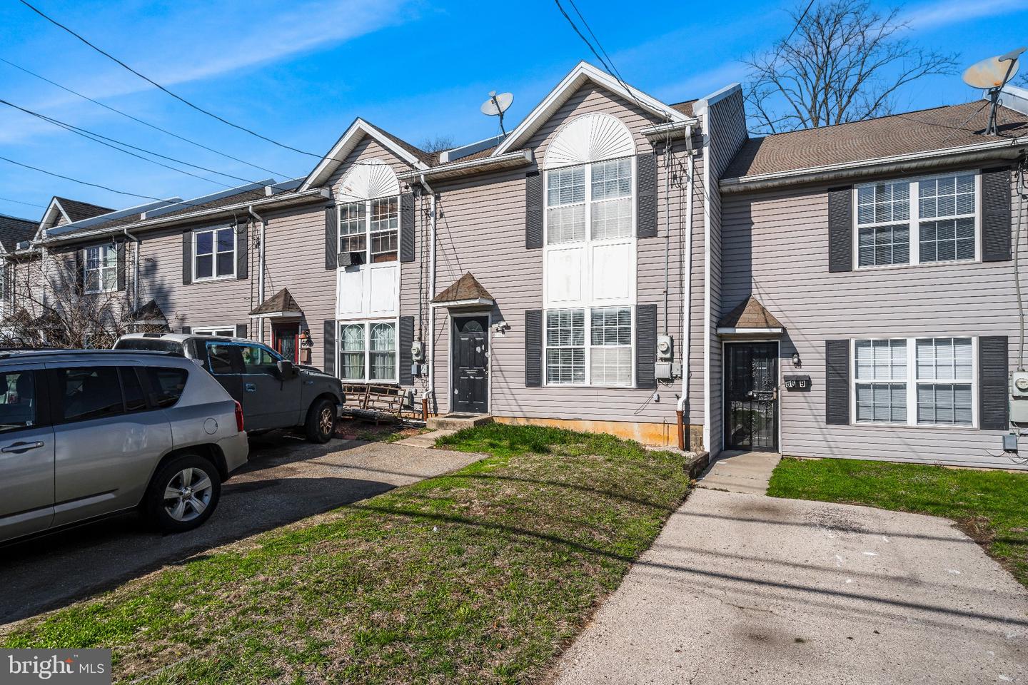 6671 Musgrave St Property Photo 1