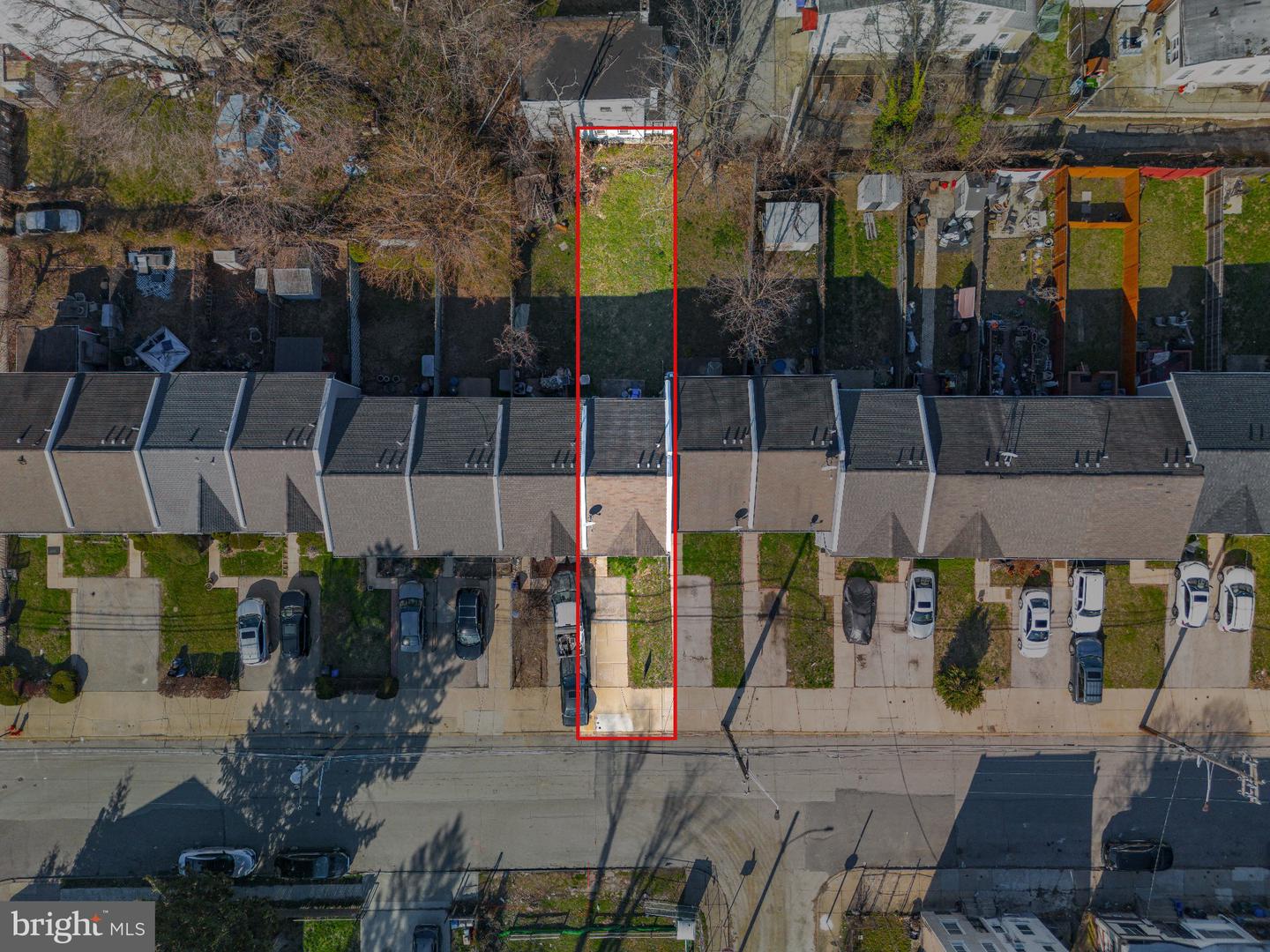 6671 Musgrave St Property Photo 6