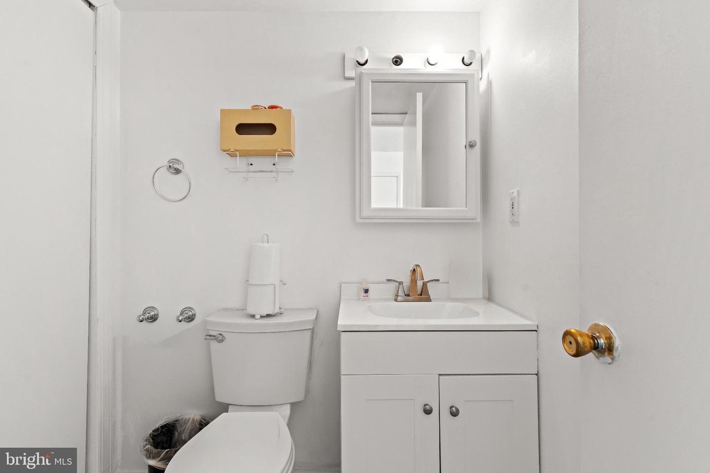 6671 Musgrave St Property Photo 8