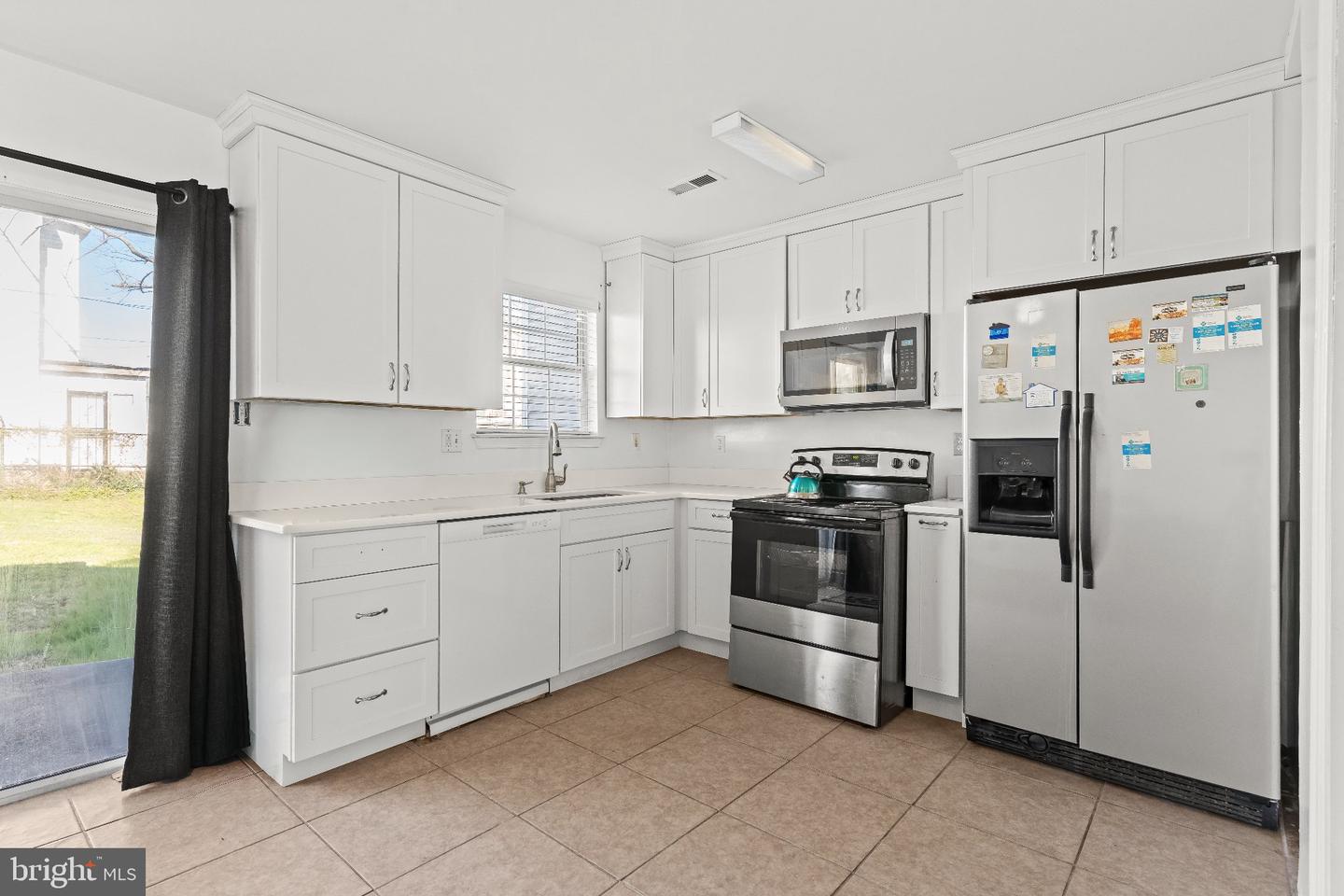 6671 Musgrave St Property Photo 14