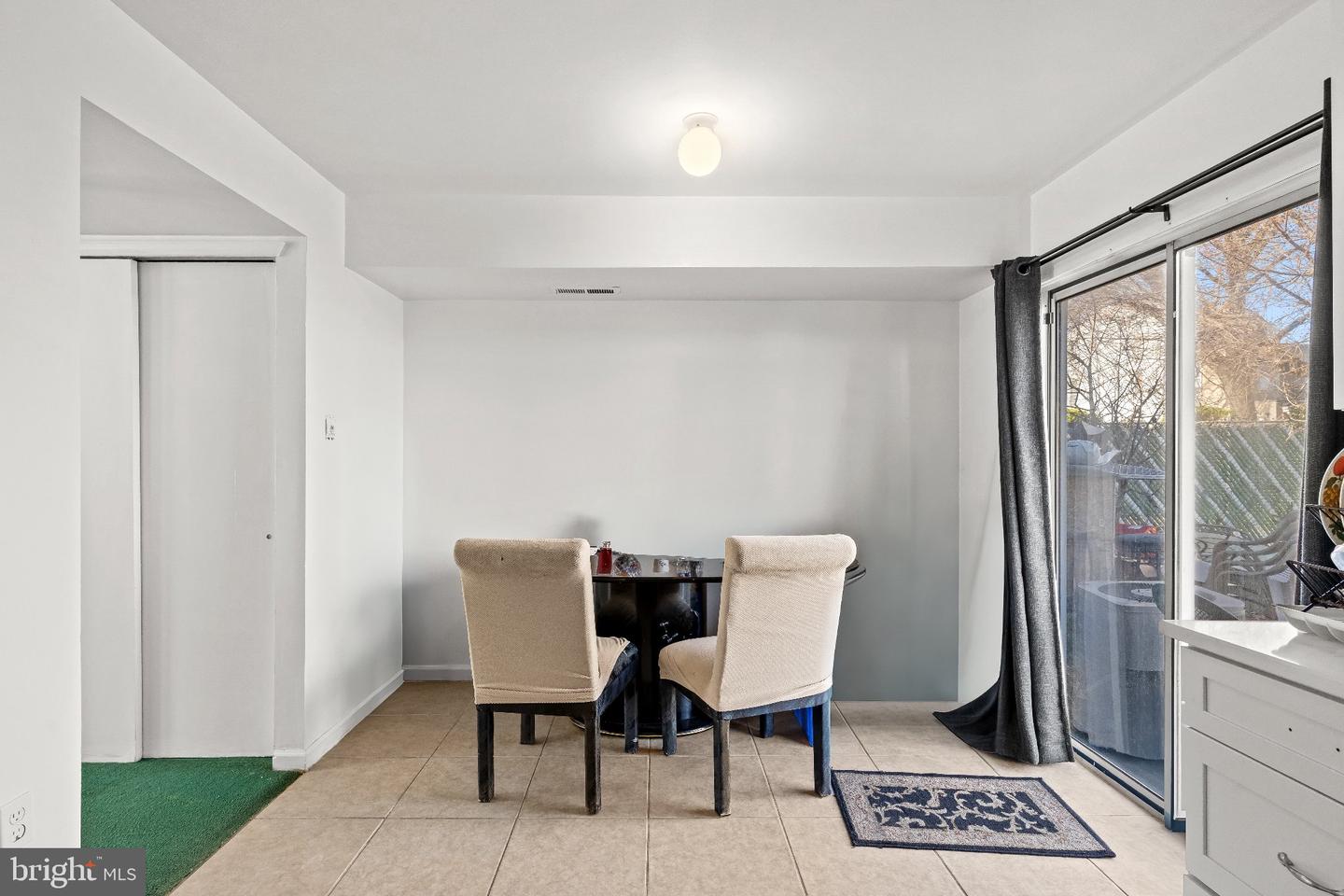 6671 Musgrave St Property Photo 17