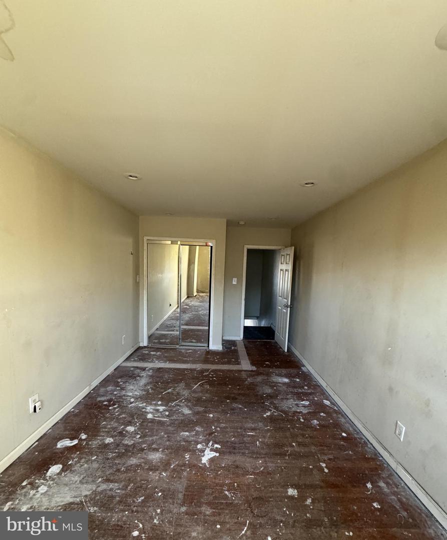 2947 Hale St Property Photo 11