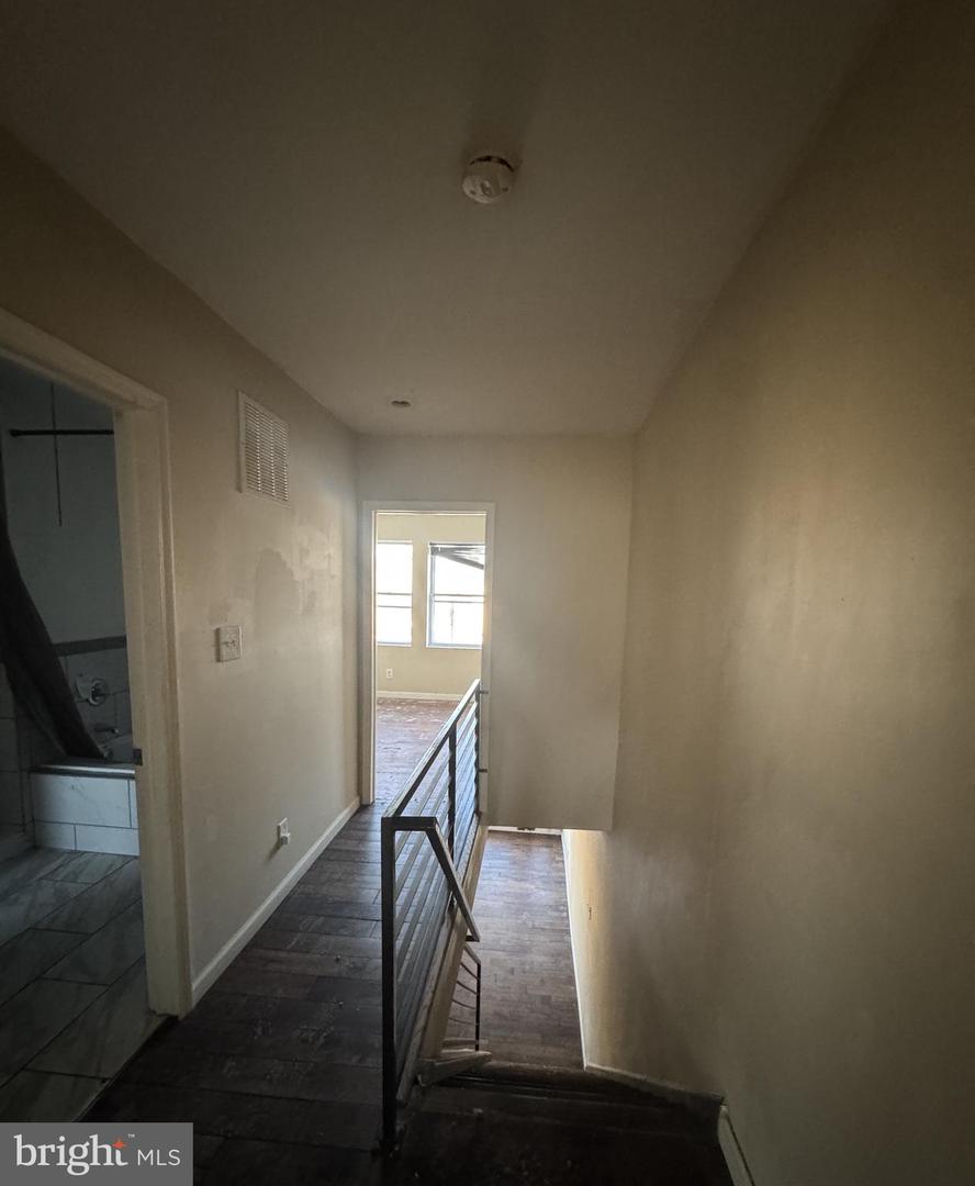 2947 Hale St Property Photo 12