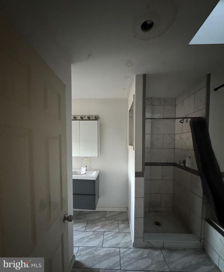 2947 Hale St Property Photo 13