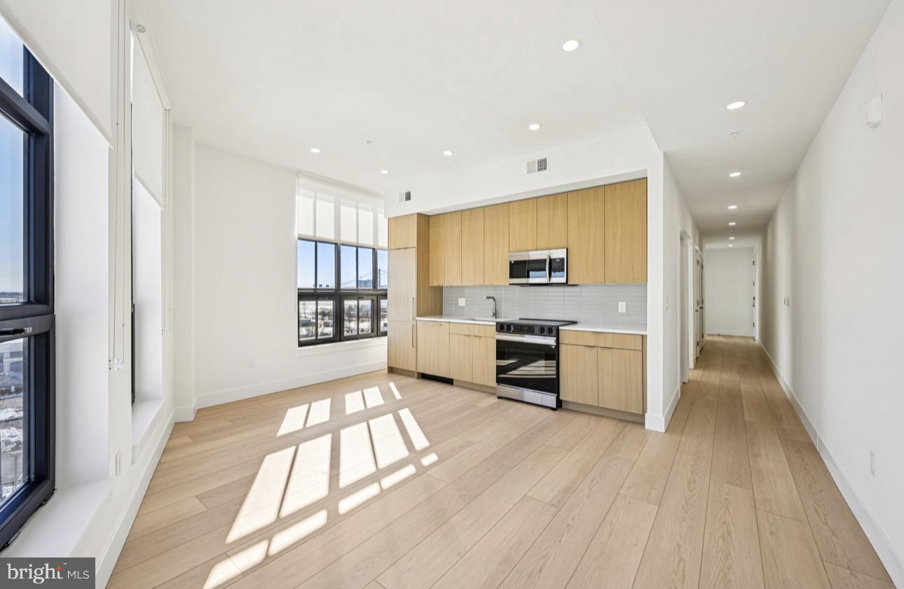 945 Frankford Ave #509 Property Photo 4