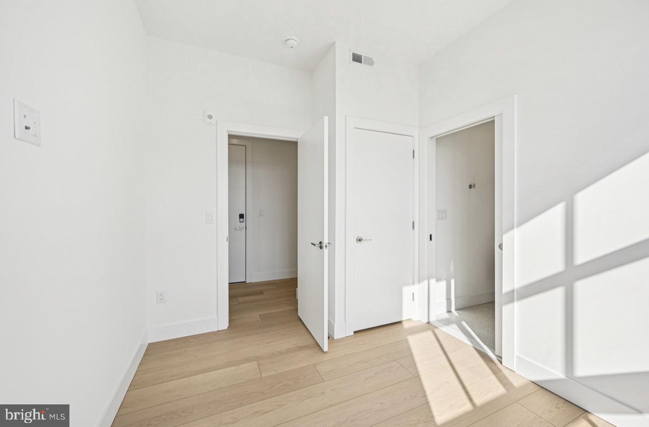 945 Frankford Ave #509 Property Photo 13