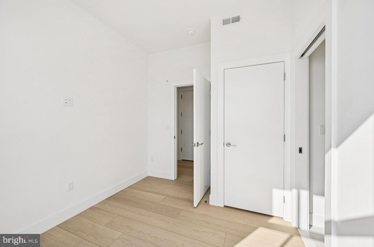 945 Frankford Ave #509 Property Photo 14