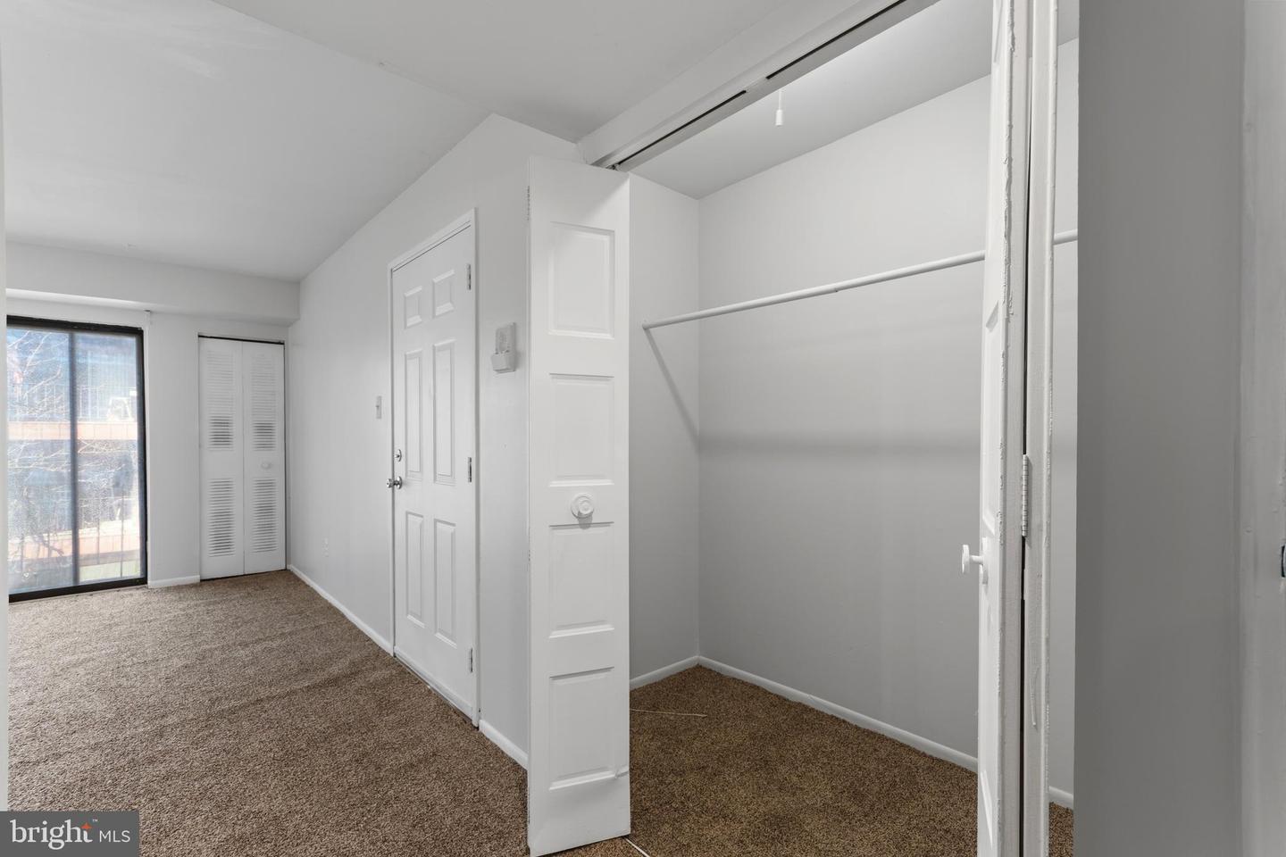 8030-00 Ditman St #40g Property Photo 9