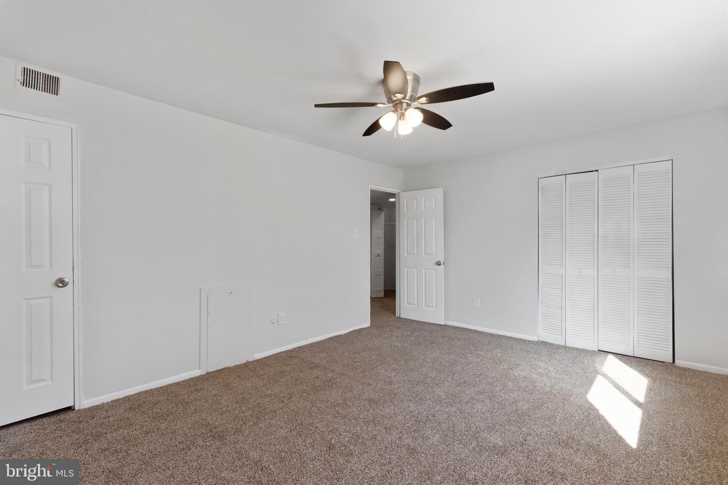 8030-00 Ditman St #40g Property Photo 14