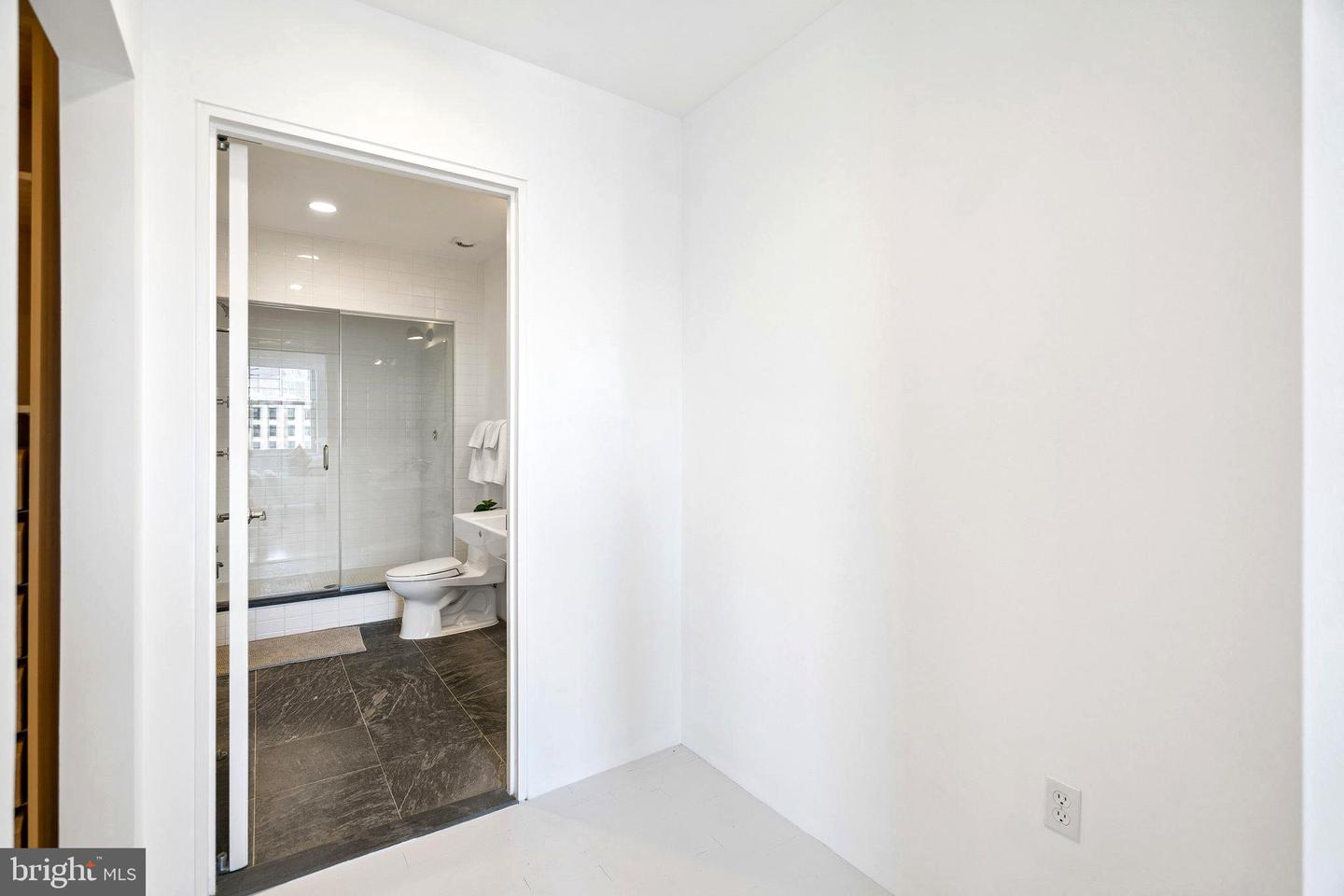 1600 Arch St #1809 Property Photo 30