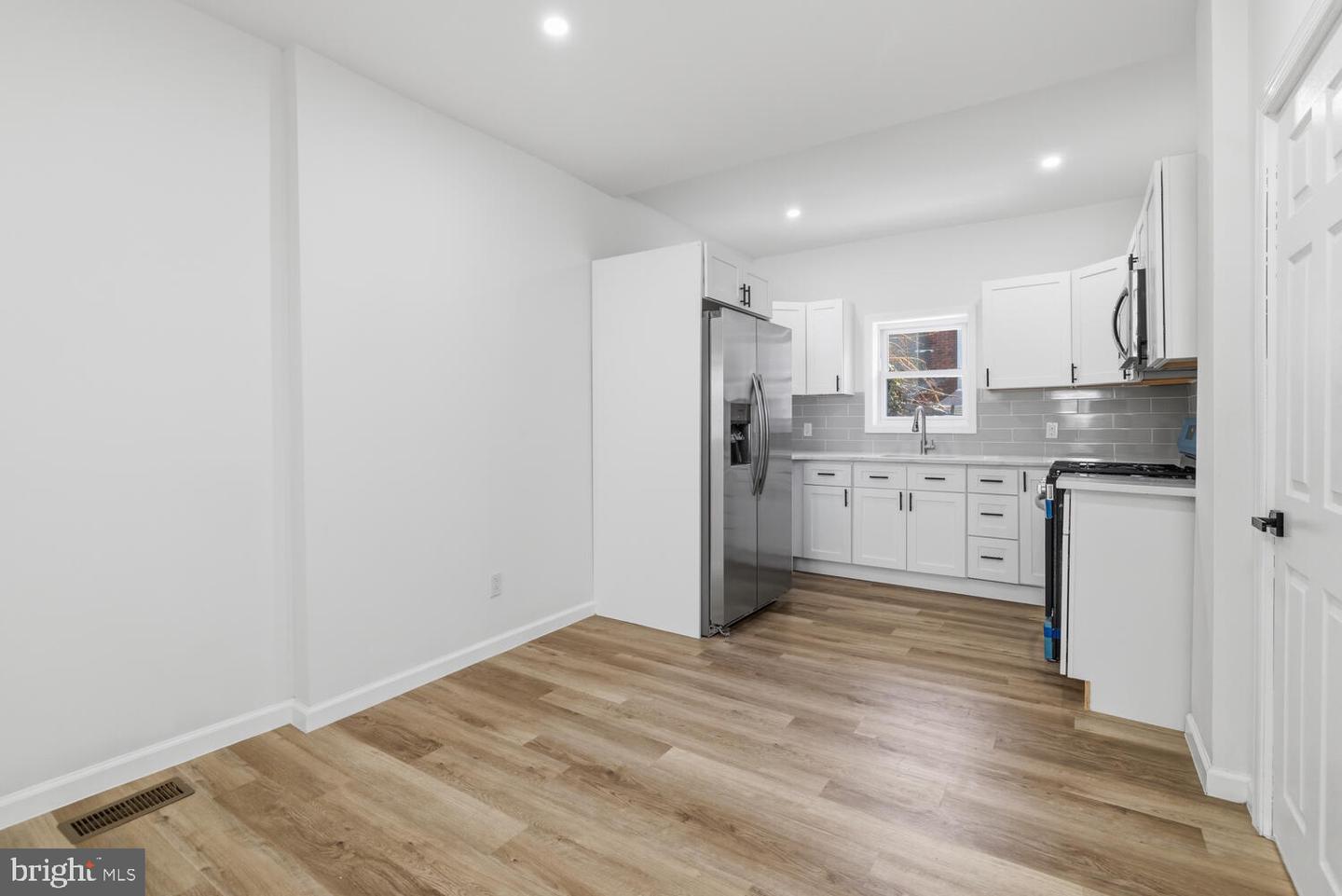 5722 Hadfield St Property Photo 15