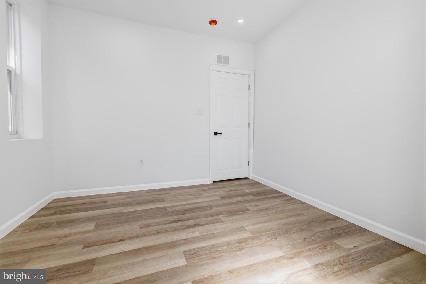 5722 Hadfield St Property Photo 29