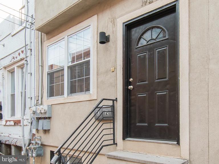 1929 N GRATZ ST Property Photo 1