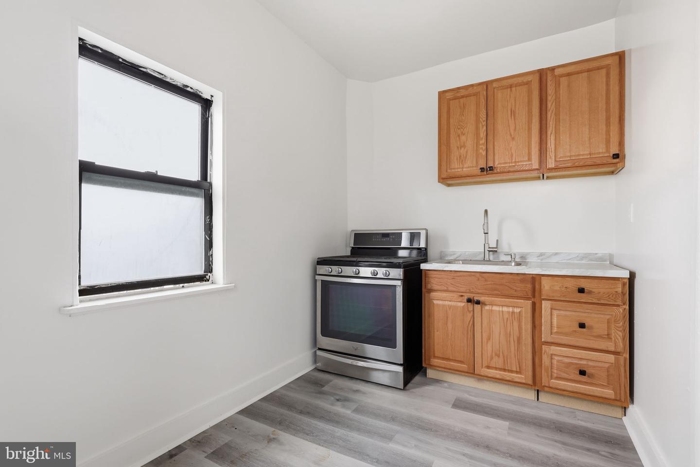 270 S 52nd St Property Photo 11