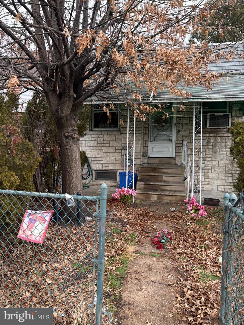 2019 Rosalie St Property Photo 3