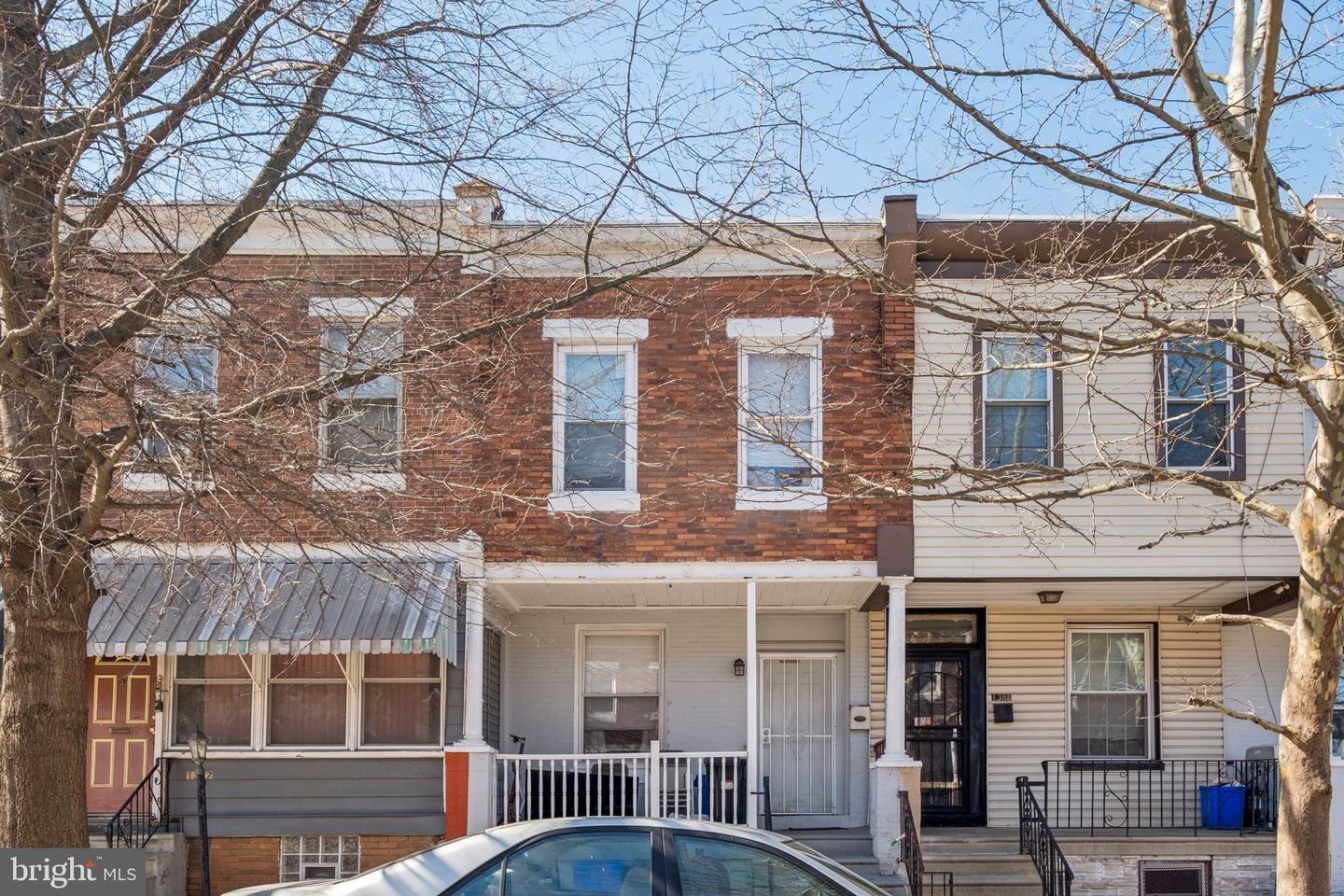 1379 Narragansett St Property Photo 1