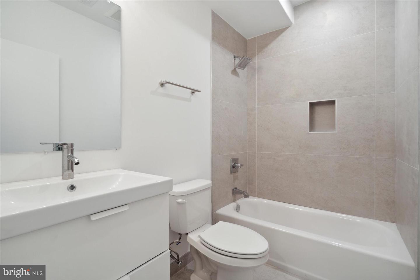 4021 Haverford Ave Property Photo 24
