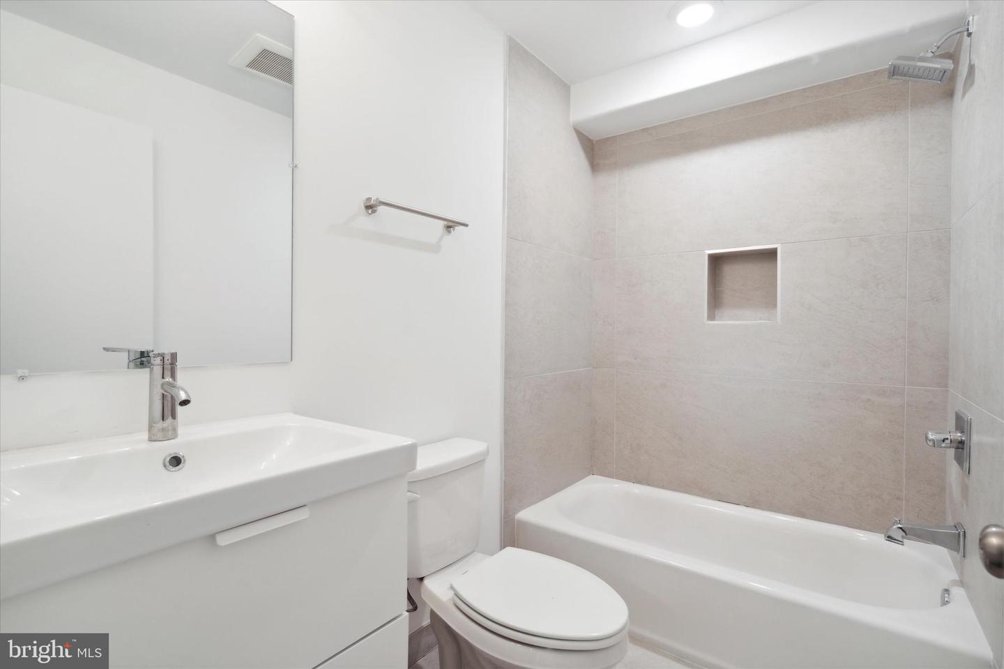 4021 Haverford Ave Property Photo 36